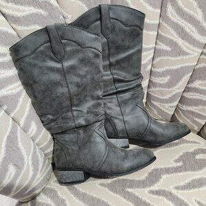 JG Cowboy Boots Women's Size 9, distressed look, gray